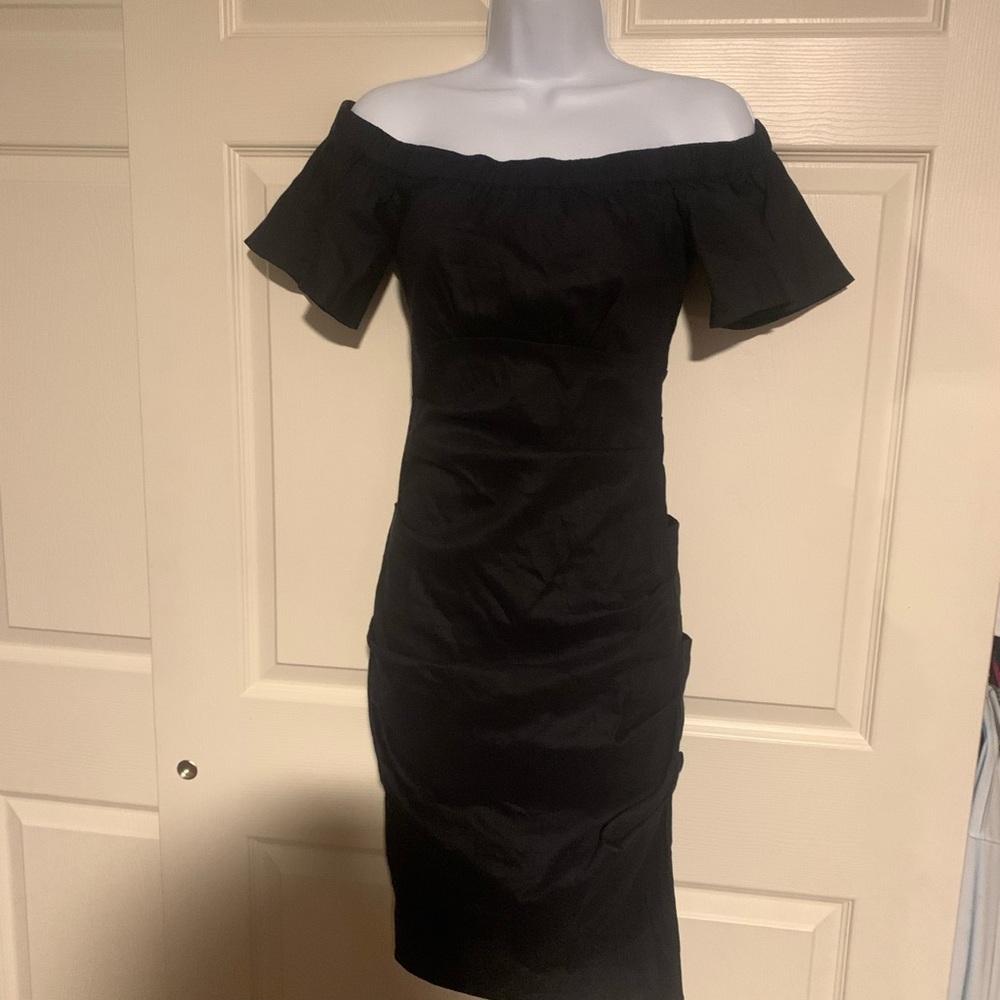Nicole Miller black mid length dress with ruched detail never worn